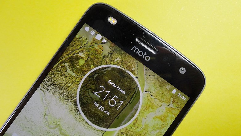 moto z2 play speaker front review