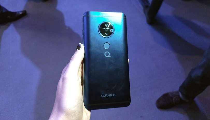 Quantum V com projetor a laser começou a ser vendido a partir de R$ 1.799 quantum v hero artigo