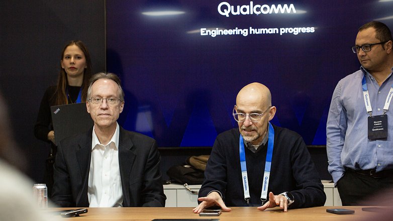 Snapdragon Satellite Snapdragon Satellite