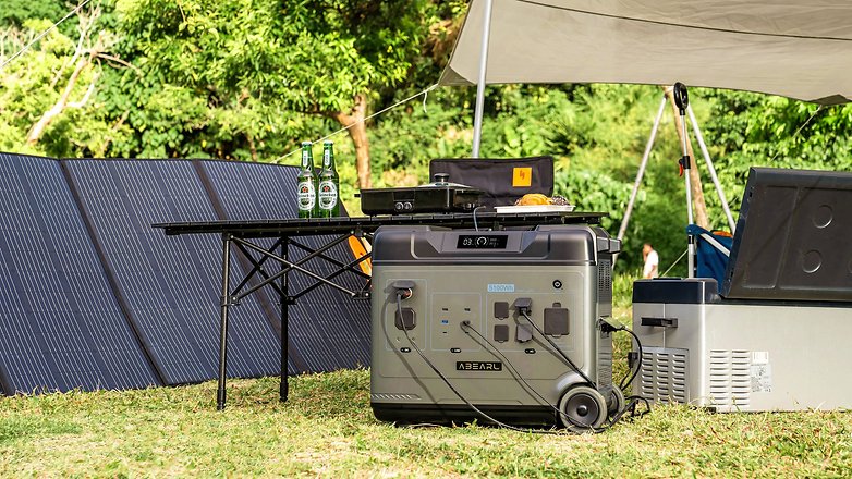 Oukitel P5000 product image with a camping scenario Oukitel P5000 product image with a camping scenario