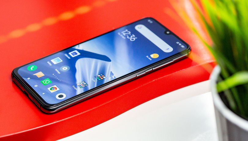 DL deve vender Xiaomi Mi 9, Mi 8 Lite e Redmi Go em breve no Brasil AndroidPIT xiaomi mi 9 se side
