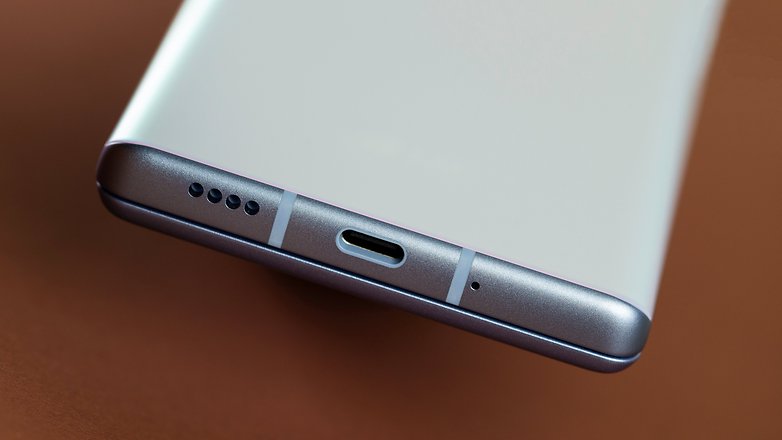 No 3.5 mm headphone jack No 3.5 mm headphone jack