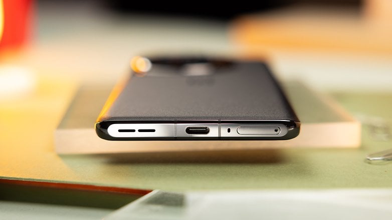 OnePlus 12 USB-C port in detail OnePlus 12 USB-C port in detail