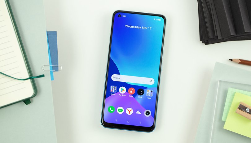 Review do Realme 8 Pro: bom exercício de equilíbrio NextPit Realme 8 Pro display