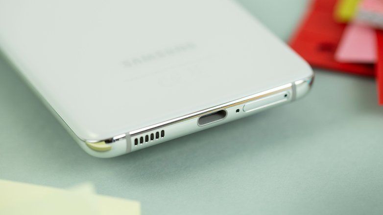 NextPit Samsung Galaxy S21 5G usb