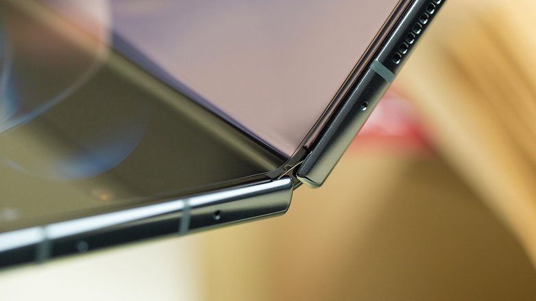 Samsung Galaxy Z Fold 4 Knick Samsung Galaxy Z Fold 4 Knick