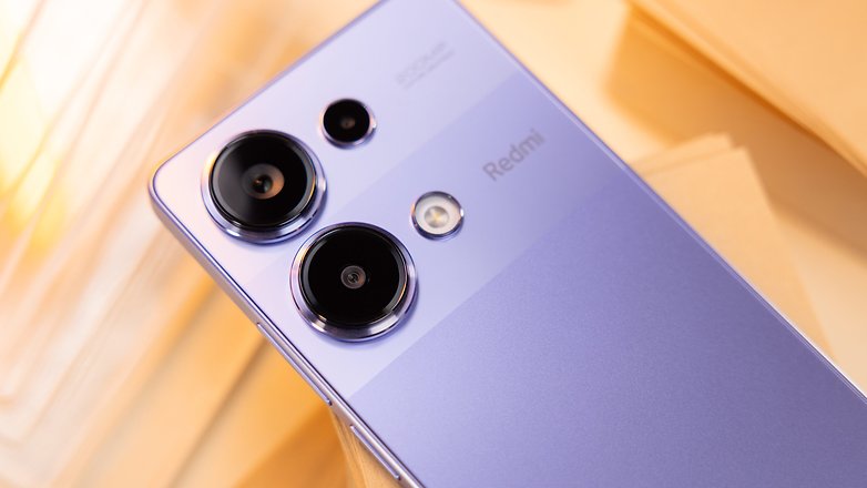 Blick auf die rückseitigen Kameras des Redmi Note 13 Pro 4G Blick auf die rückseitigen Kameras des Redmi Note 13 Pro 4G