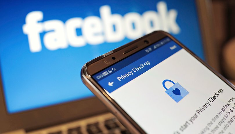 Facebook irá remover conteúdo que negue a existência do Holocausto shutterstock 1083462047