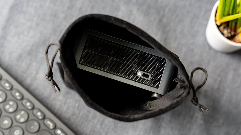 Geekom liefert seinen Mini-PC mit einer Tragetasche aus. Geekom Mini IT 11 Tragetasche.