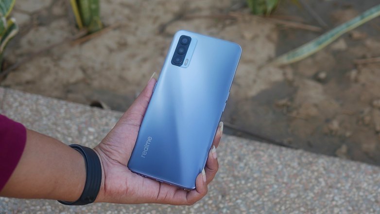 Realme X7 Size